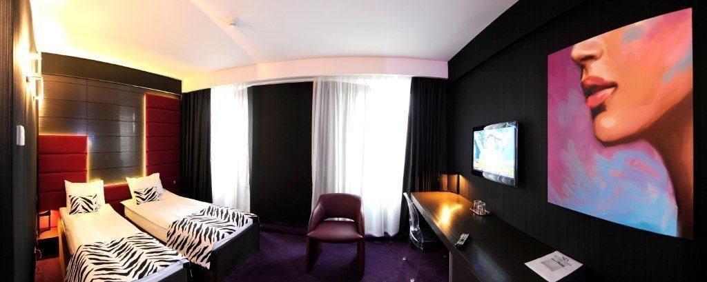 Hotel Plaza V 4*