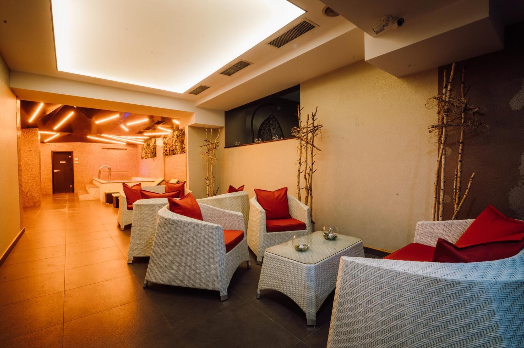 Plaza V Hotel Târgu-Mureş