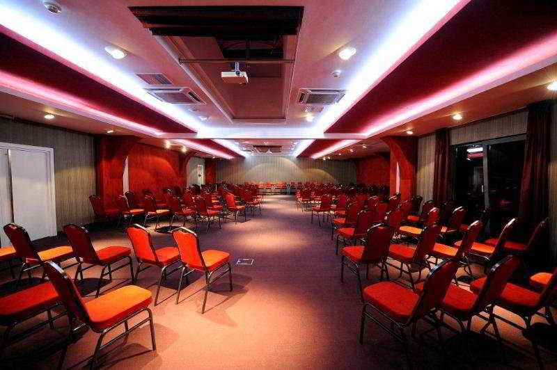Hotel Plaza V 4*